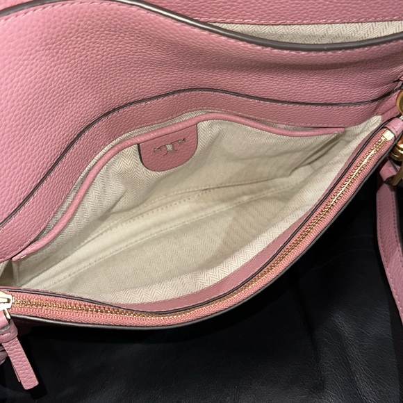 🔥🔥🔥Tory Burch Pink Leather McGraw Crossbody Bag With Tassel - Picture 13 of 14